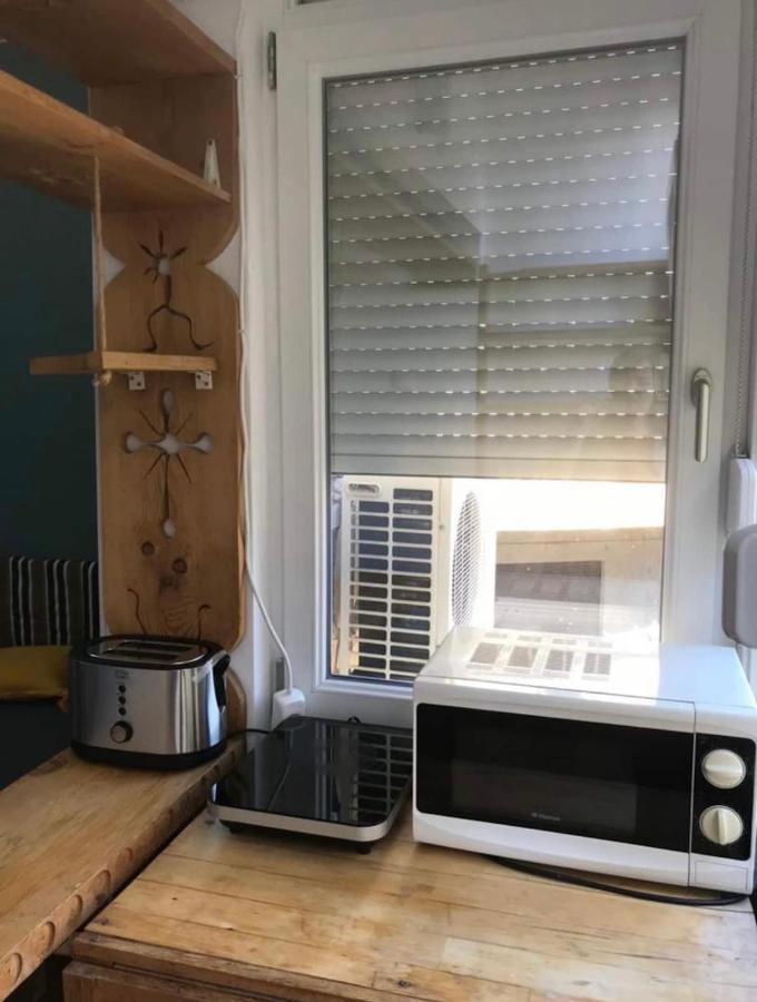 Armeneasca Cozy Studio Bukares Bagian luar foto