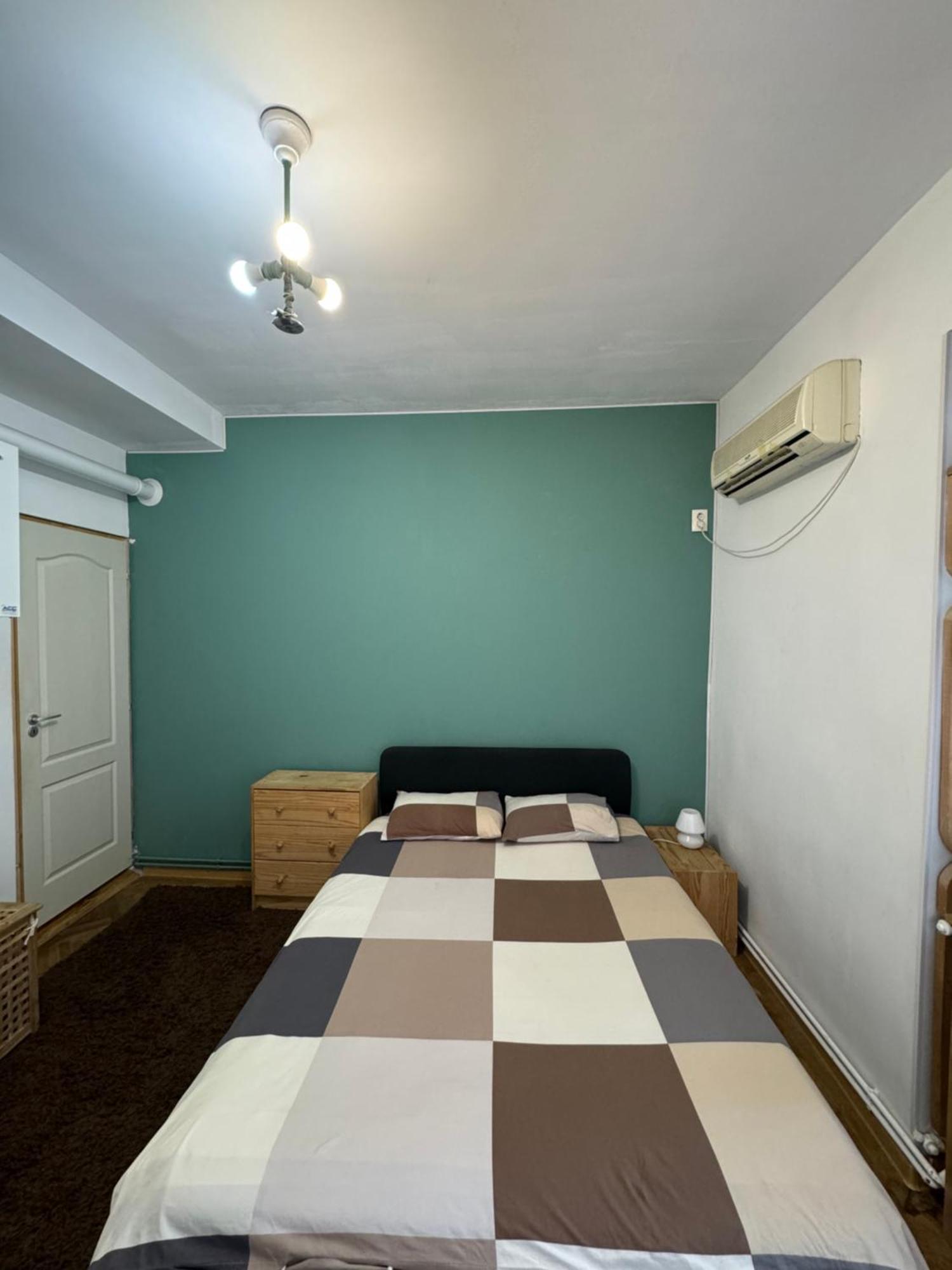 Armeneasca Cozy Studio Bukares Bagian luar foto