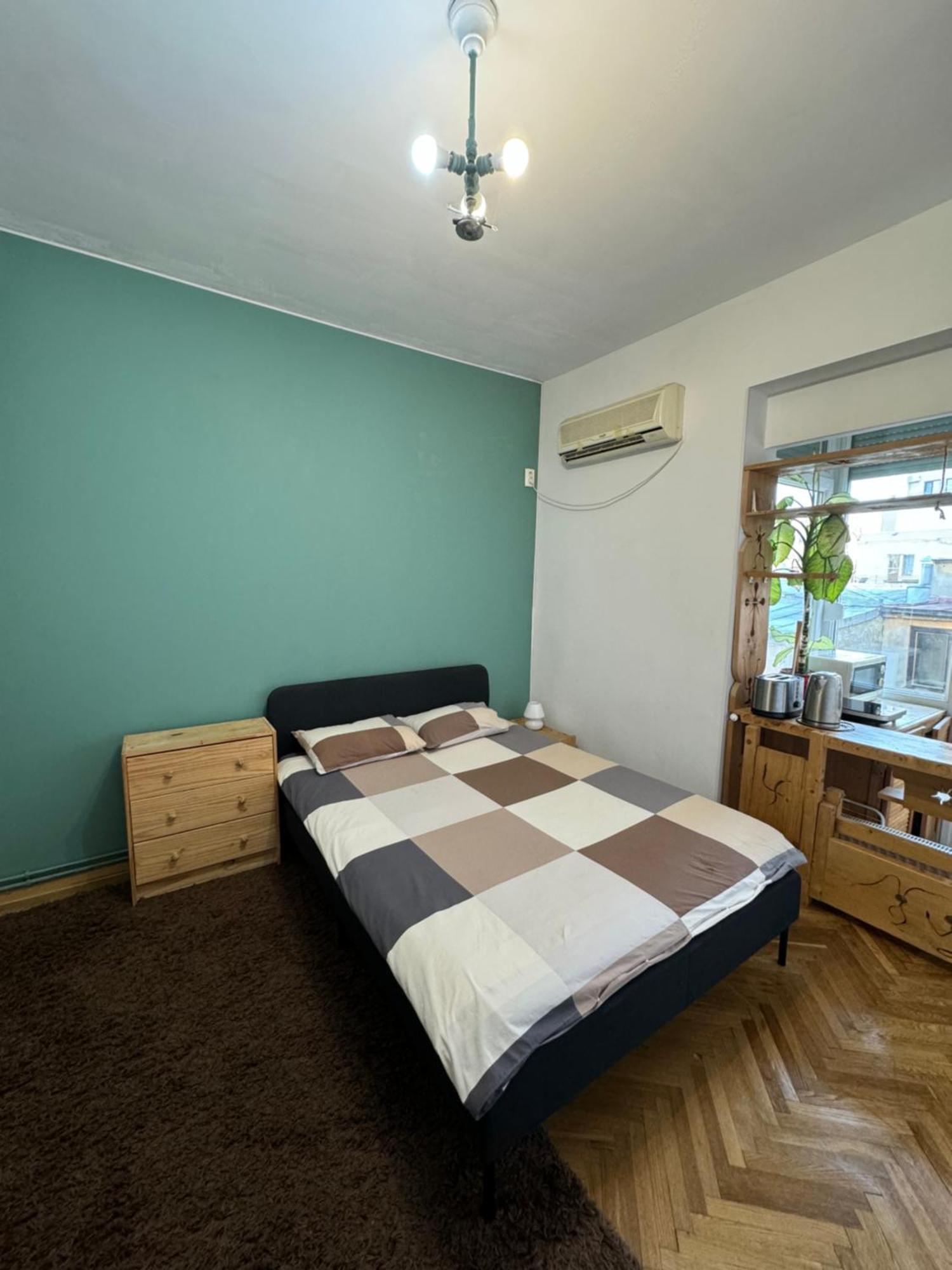 Armeneasca Cozy Studio Bukares Bagian luar foto