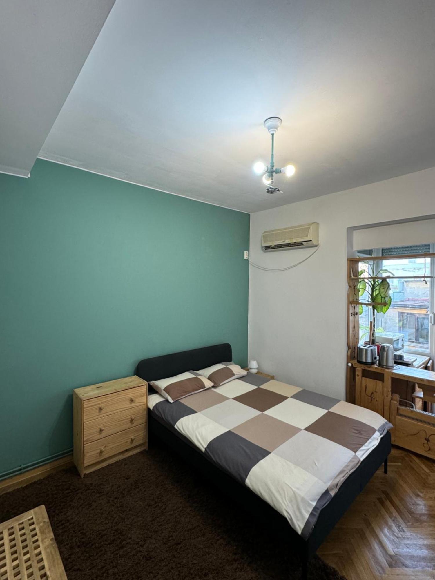 Armeneasca Cozy Studio Bukares Bagian luar foto